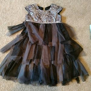 Girls Size 6 Dress